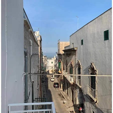 Apartament Biancostuni 66 *