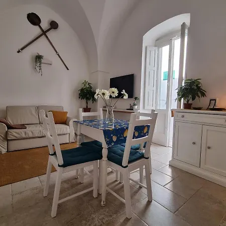 Biancostuni 66 Ostuni