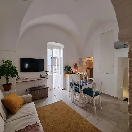 Biancostuni 66 * Ostuni
